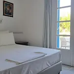 Bizas & 3* Páros